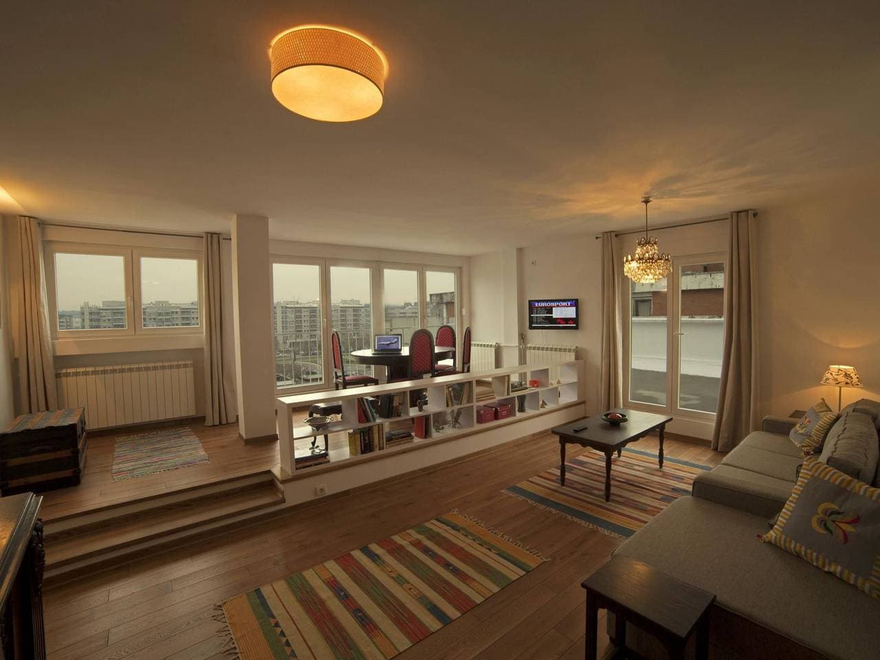 Penthousewohnung mit großer Terrasse in zentraler Lage 1