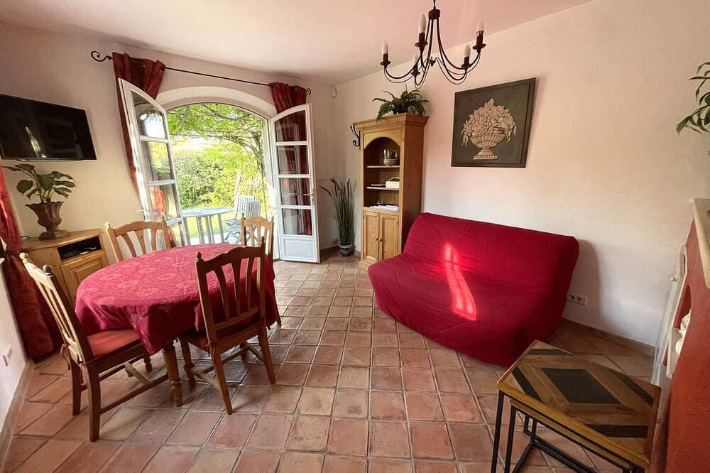 Foto 4 von 28: Flat duplex in Villa  4/6 pers. Near Grasse, Swimming pool, Garden