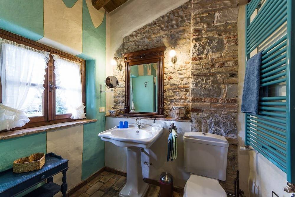 Foto 5 von 30: R. Antikes Haus im Schloss mit Garten, nahe Meer, zwischen Triest und Venedig