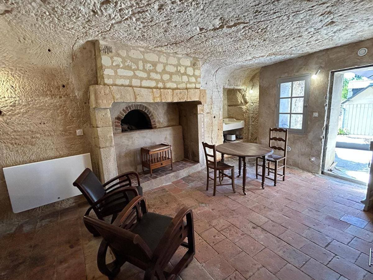Habitat troglodyte typique et confortable 1
