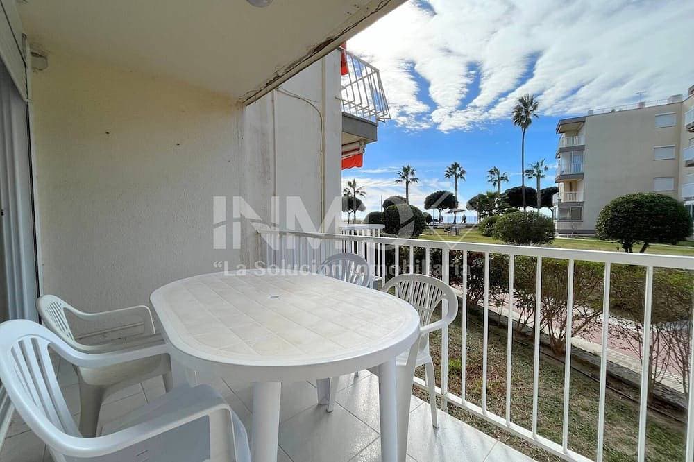 1st line of beach, sea views, Llosa area 1