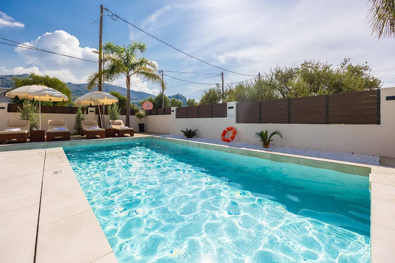 Foto 5 von 28: Villa für 8 Personen mit Terrasse