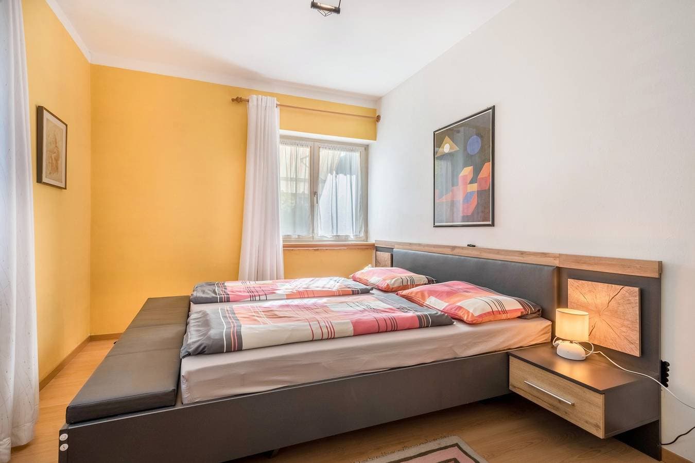 Foto 5 von 22: Ferienwohnung 'Oase' mit Gemeinschaftsgarten, WLAN und der Möglichkeit den privaten Pool zu benützen