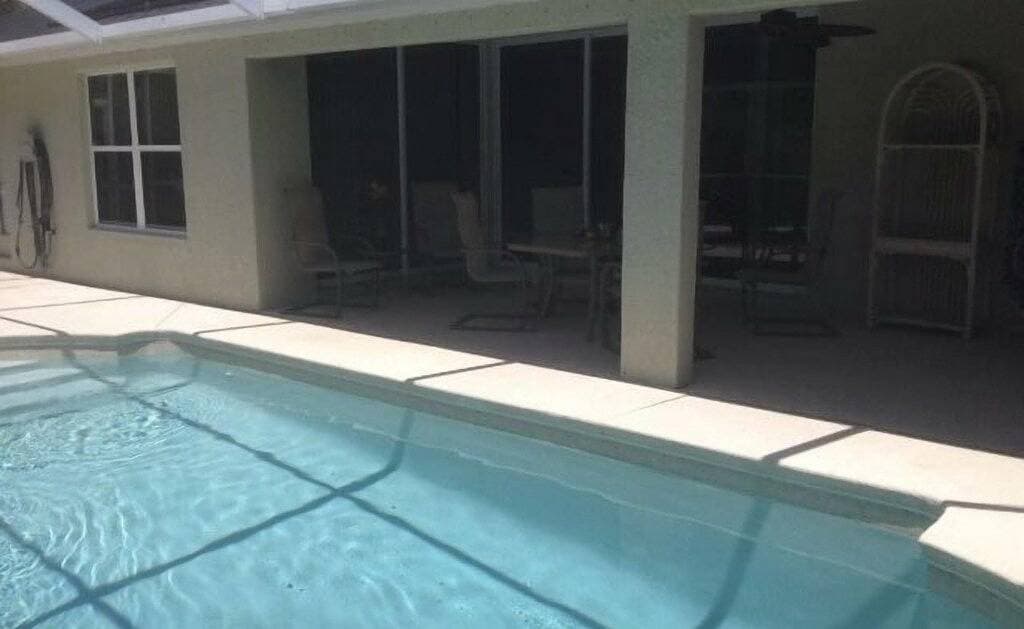 Foto 3 von 28: Beautiful Private Florida Pool Home