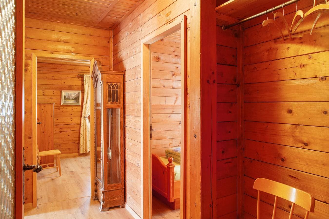 Foto 12 von 25: Ferienhaus 'Grashäusl' mit Bergblick und privater Terrasse