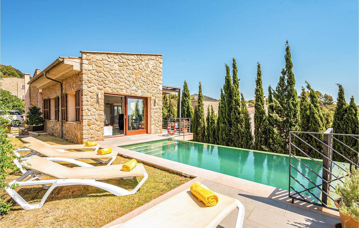 Gelassene Oase: 127m² Apt, AC, Terrasse, Küche, Pool & Internet - in der Nähe von Maria Salinas & Mancor de la Vall 1