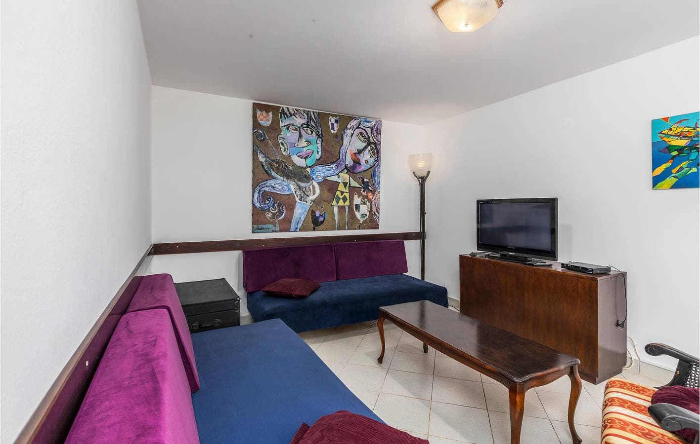 Foto 5 von 28: Gemütliche Ferienwohnung mit Terrasse, WLAN und 2 km entferntem Strandzugang