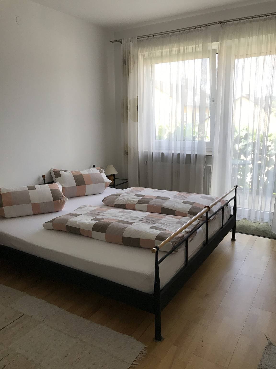 Foto 8 von 10: Ferien- und Winzerhof Ute Braun - Ferienstudio Vinzenz mit Balkon