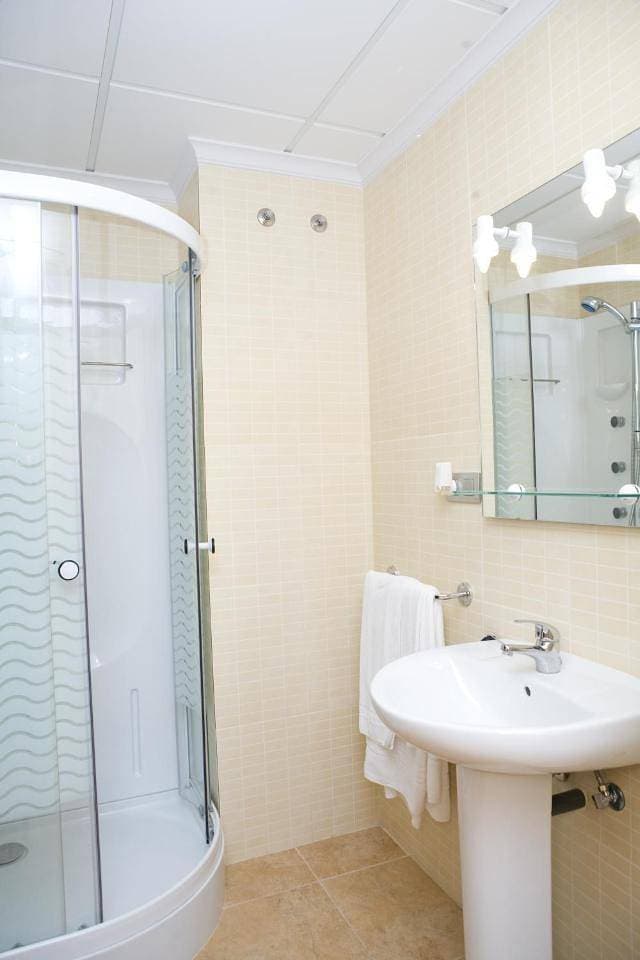 Foto 9 von 9: Double or Twin Room
