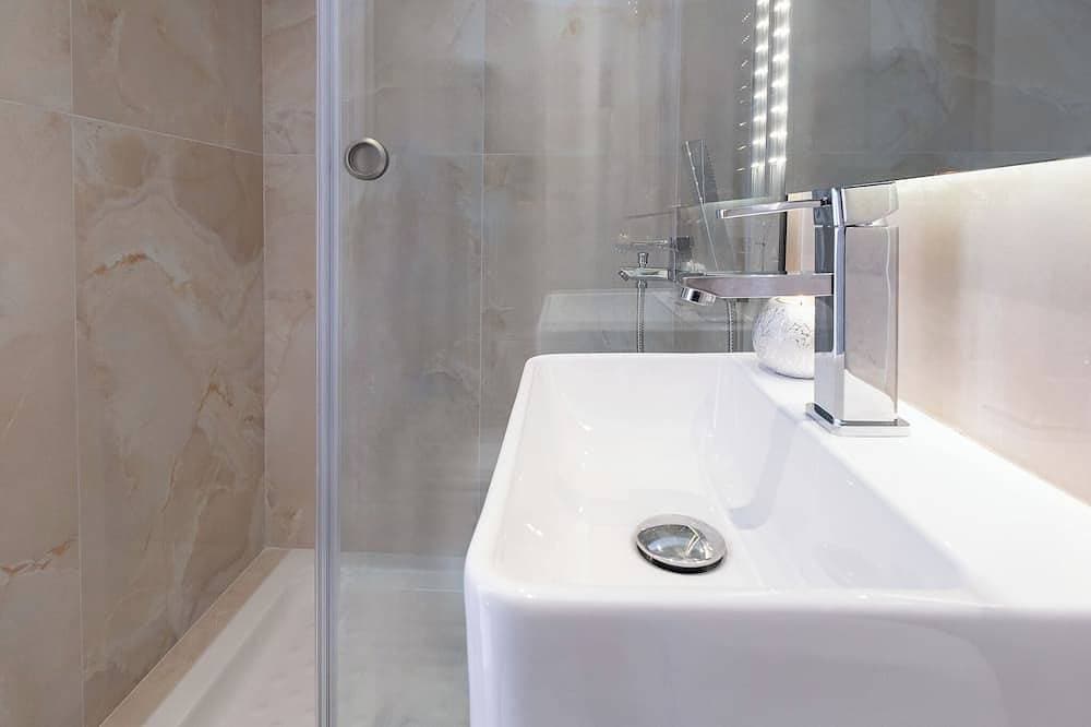 Foto 8 von 24: Nadiona Suites Golden ⁕ Old Town Center ⁕ Fast WiFi