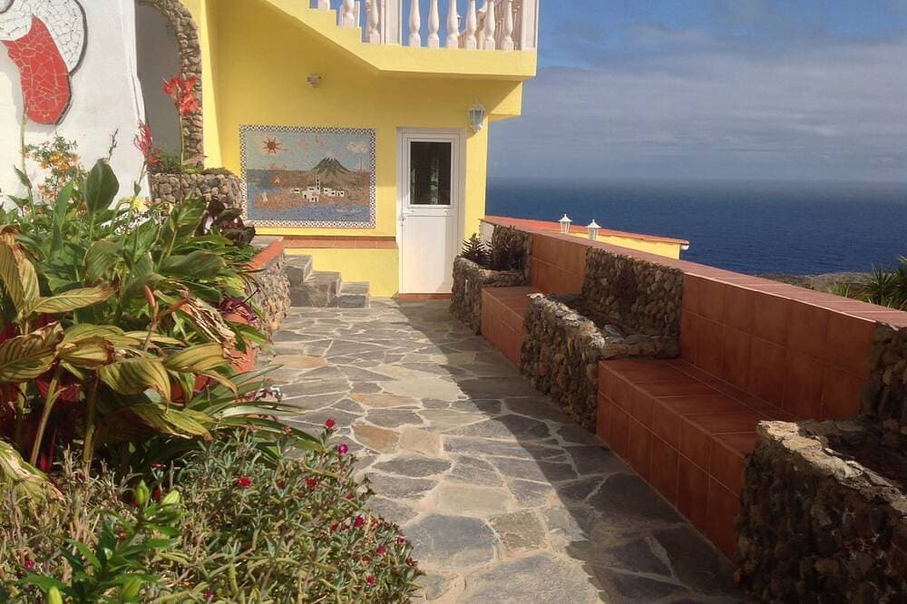 Foto 8 von 30: Cosy Canarian Casa Mit Privater Terrasse Und Erstaunlichem Blick Auf Atlantic & Mt Teide