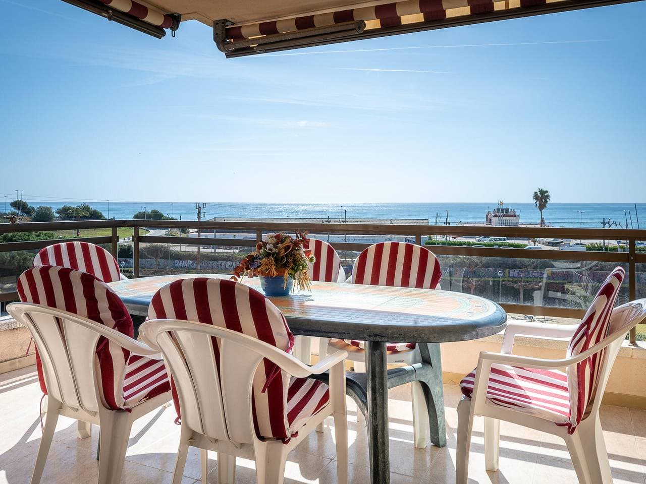 Apartment mit Pool und Parkplatz, 300m zum Strand 1