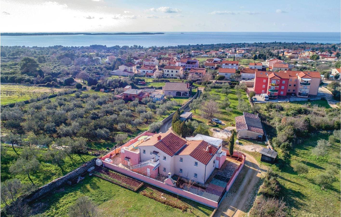 Gemütliche Unterkunft, 1 km vom Strand von Fažana entfernt: klimatisiertes Apartment mit Terrasse und WLAN 1