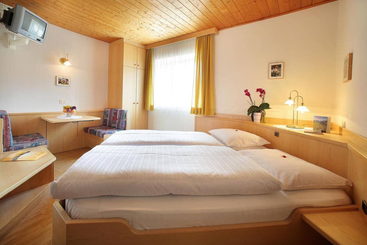 Foto 7 von 9: Small Double Room
