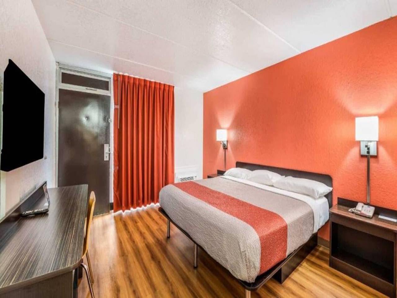 Foto 13 von 35: 1 Kingsize-Bett | Nichtraucher