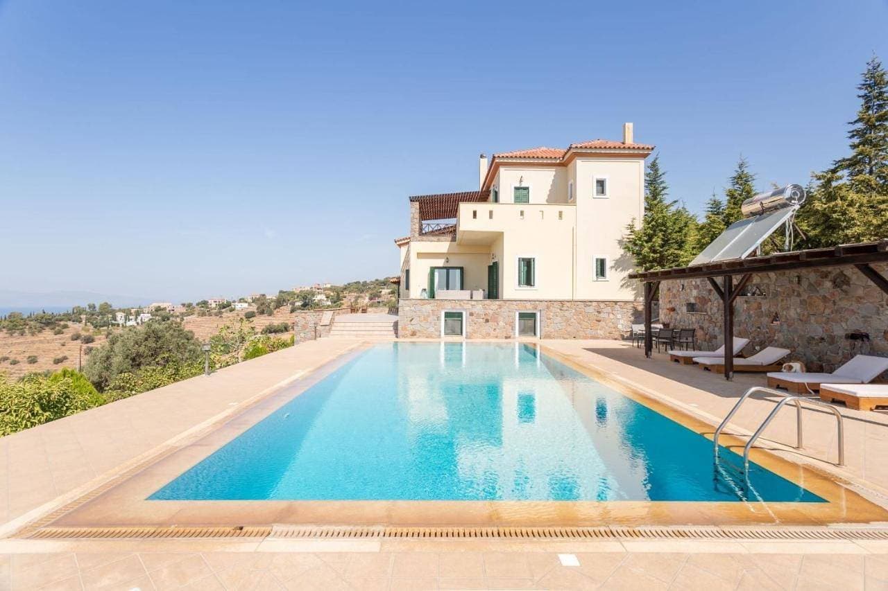 Foto 2 von 51: Villa Archangelos Aegina