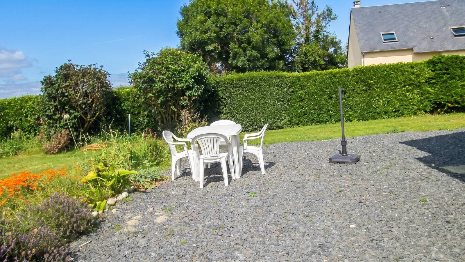 Foto 6 von 13: Charmantes Studio in Vierville-sur-Mer – 30m² mit Garten