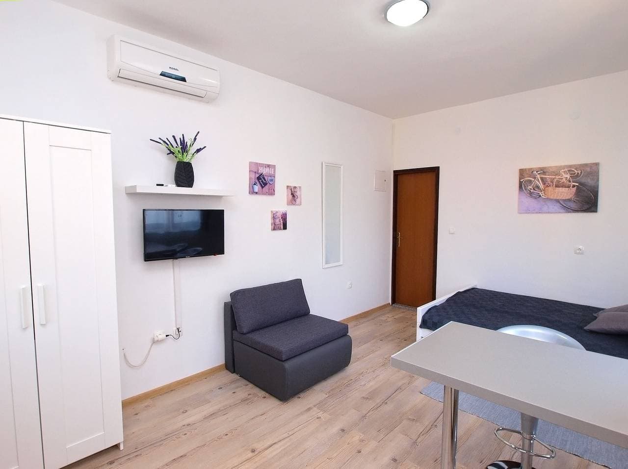 Foto 12 von 26: Ferienwohnung für 3 Personen mit Terrasse