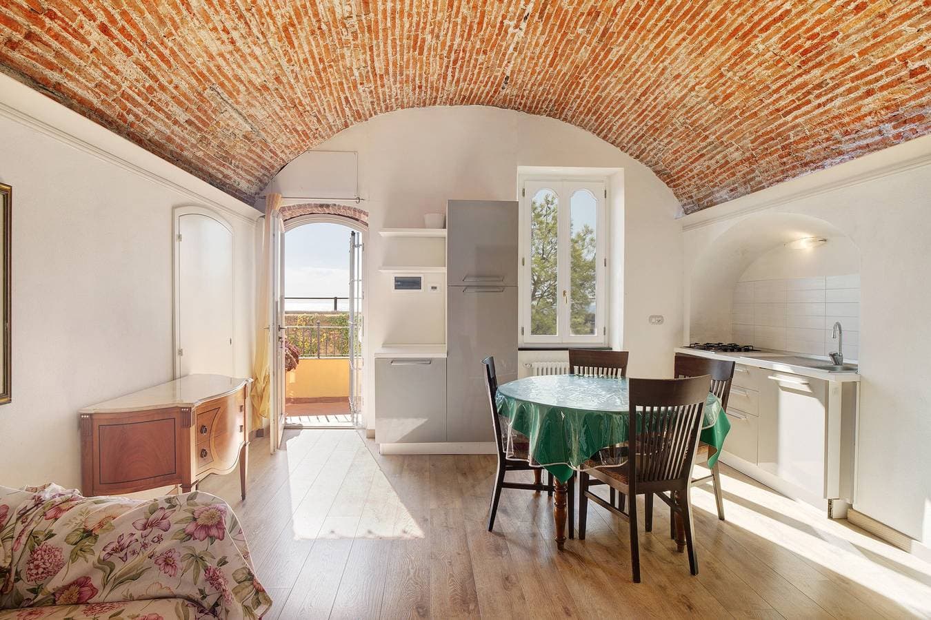 Foto 2 von 21: Ferienwohnung 'Actis1, Borgo Dei Pescatori' mit Balkon und WLAN