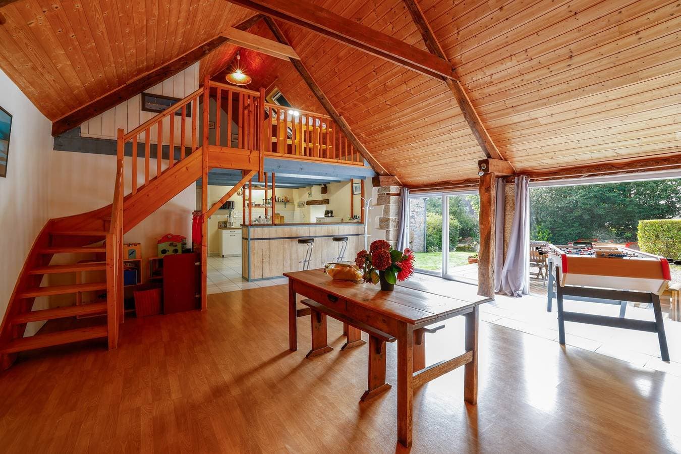 Foto 4 von 37: Familienfreundliches, außergewöhnliches Loft in ehemaligem Stall mit Sauna und Whirlpool
