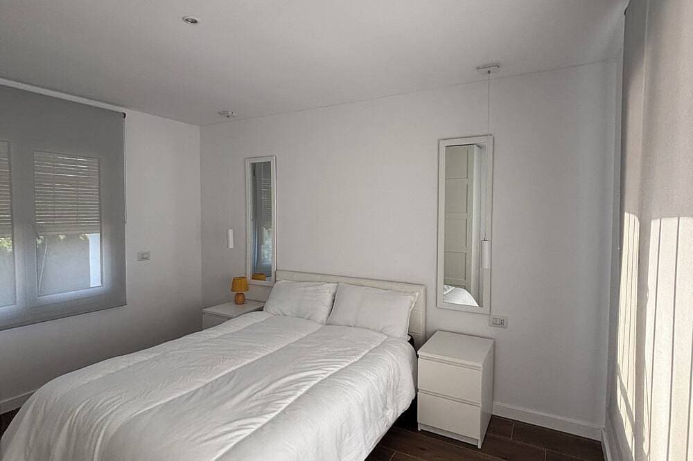 Foto 4 von 22: Charming El Paraiso Apt with Gibraltar Views Near Puerto Banus
