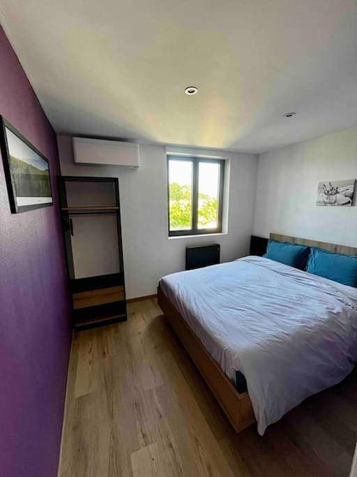 Foto 3 von 5: Double Room with Pool View