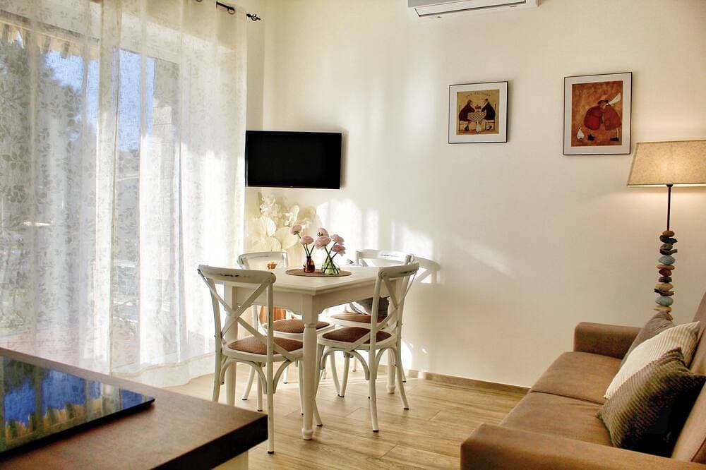 Le Mimose Terrace 1