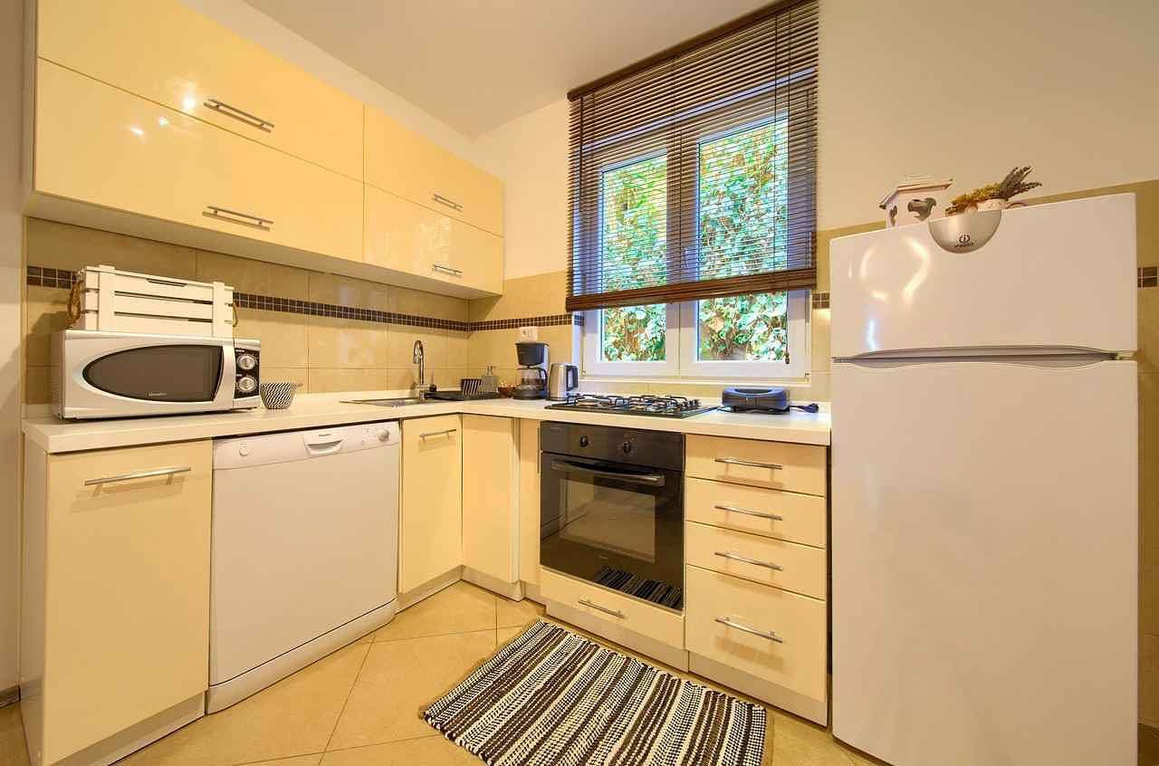 Foto 11 von 25: Ferienwohnung mit Balkon und Klimaanlage