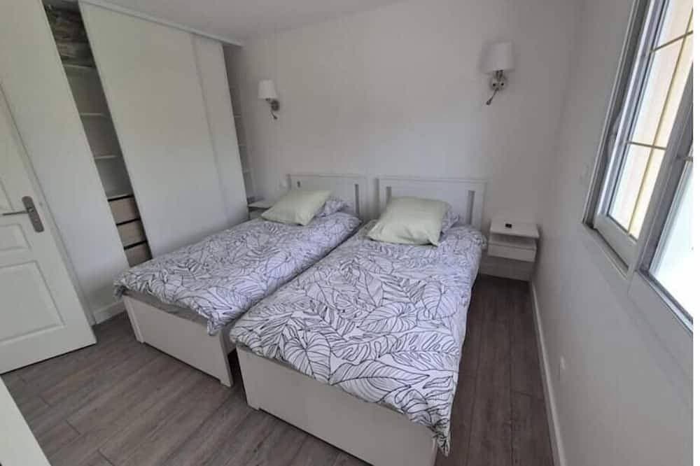 The Bamboo House: Pet-Friendly Rental with a Minimum Stay of 3 Nights 1