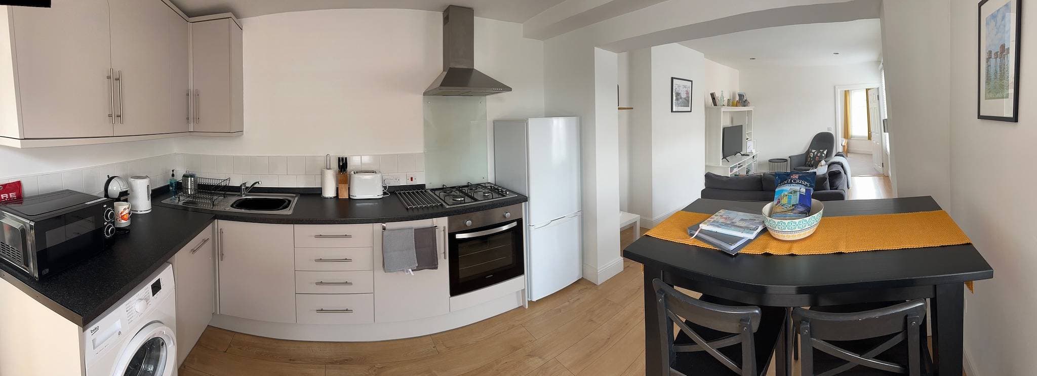 Foto 11 von 38: Ferienwohnung für 4 Personen mit Terrasse