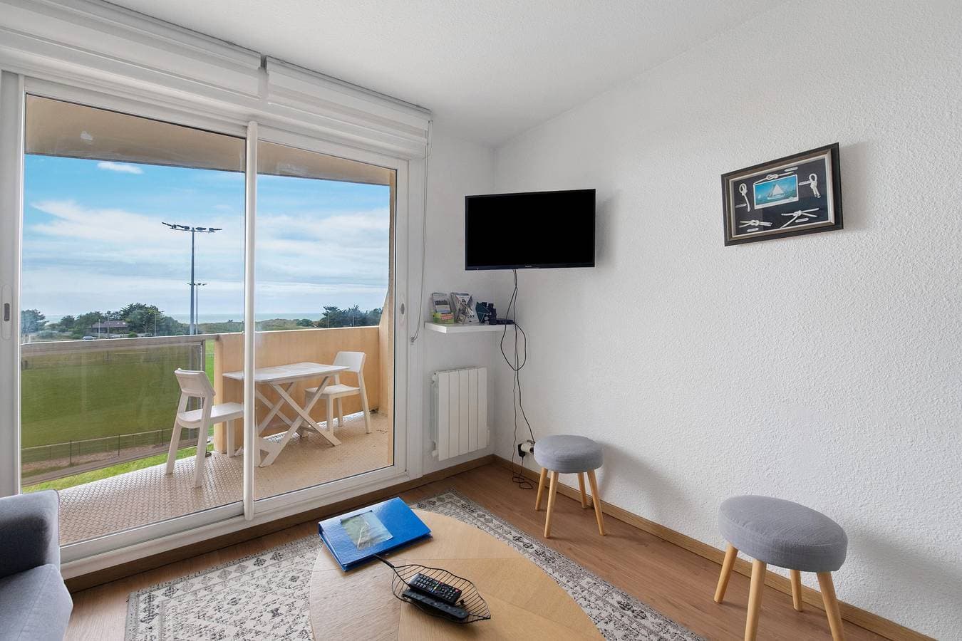 Foto 3 von 19: Apartment mit Meerblick an der Plage de Donville les Bains