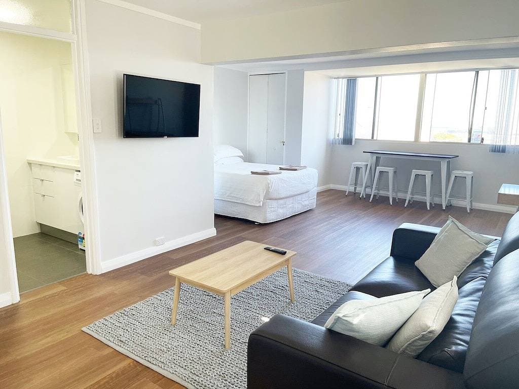 First floor good value budget accommodation for up to 4 people. 1