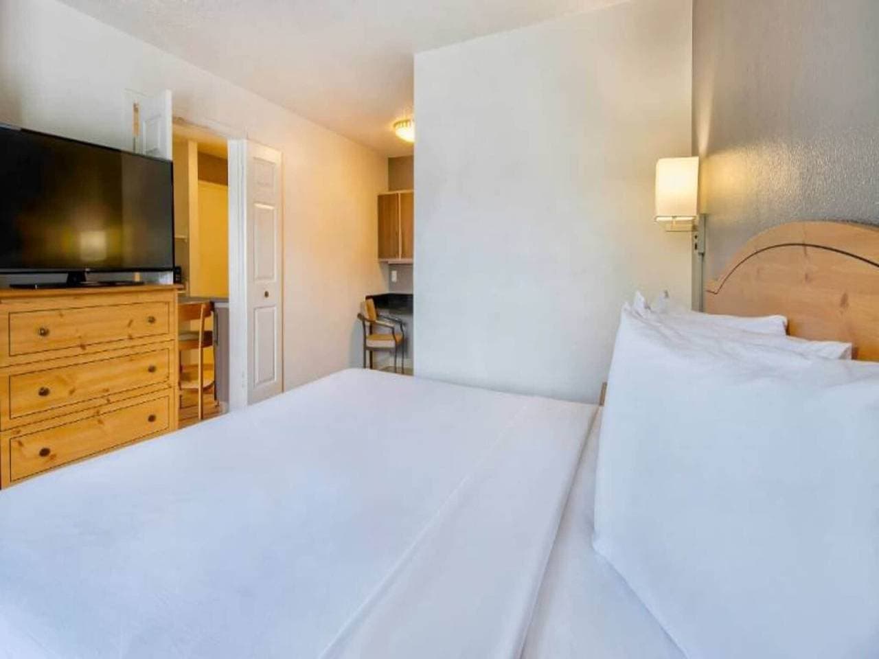 Foto 6 von 28: 1 Queensize-Bett | Nichtraucher