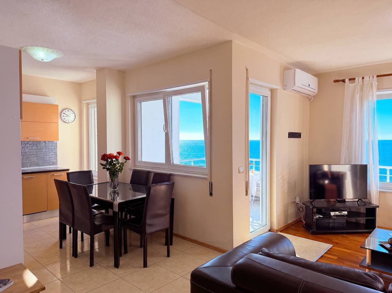 Foto 3 von 37: Ferienwohnung für 5 Personen mit Balkon