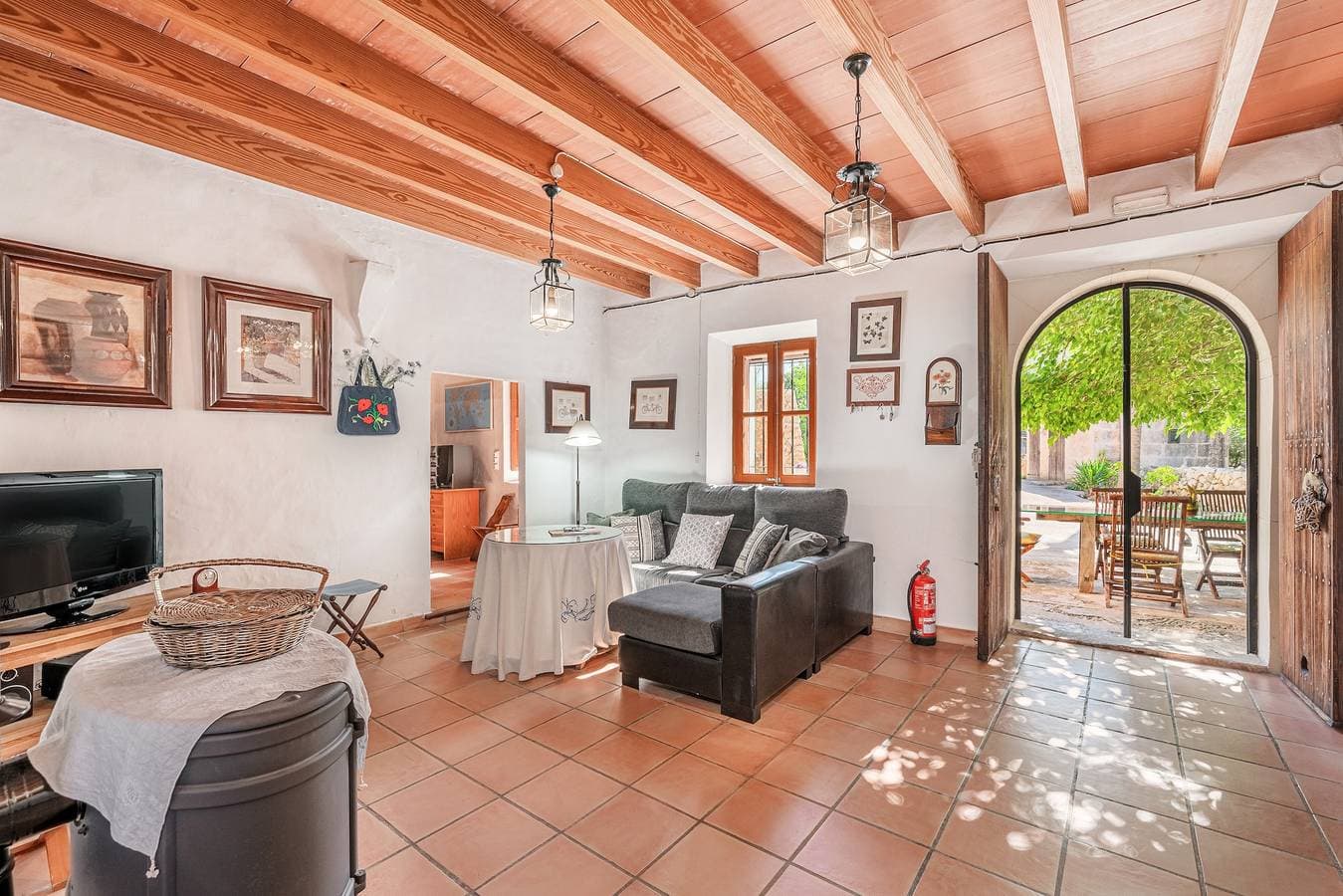 Foto 5 von 25: Landhaus „Ca S'Hereu“ mit Bergblick, privater Terrasse und WLAN