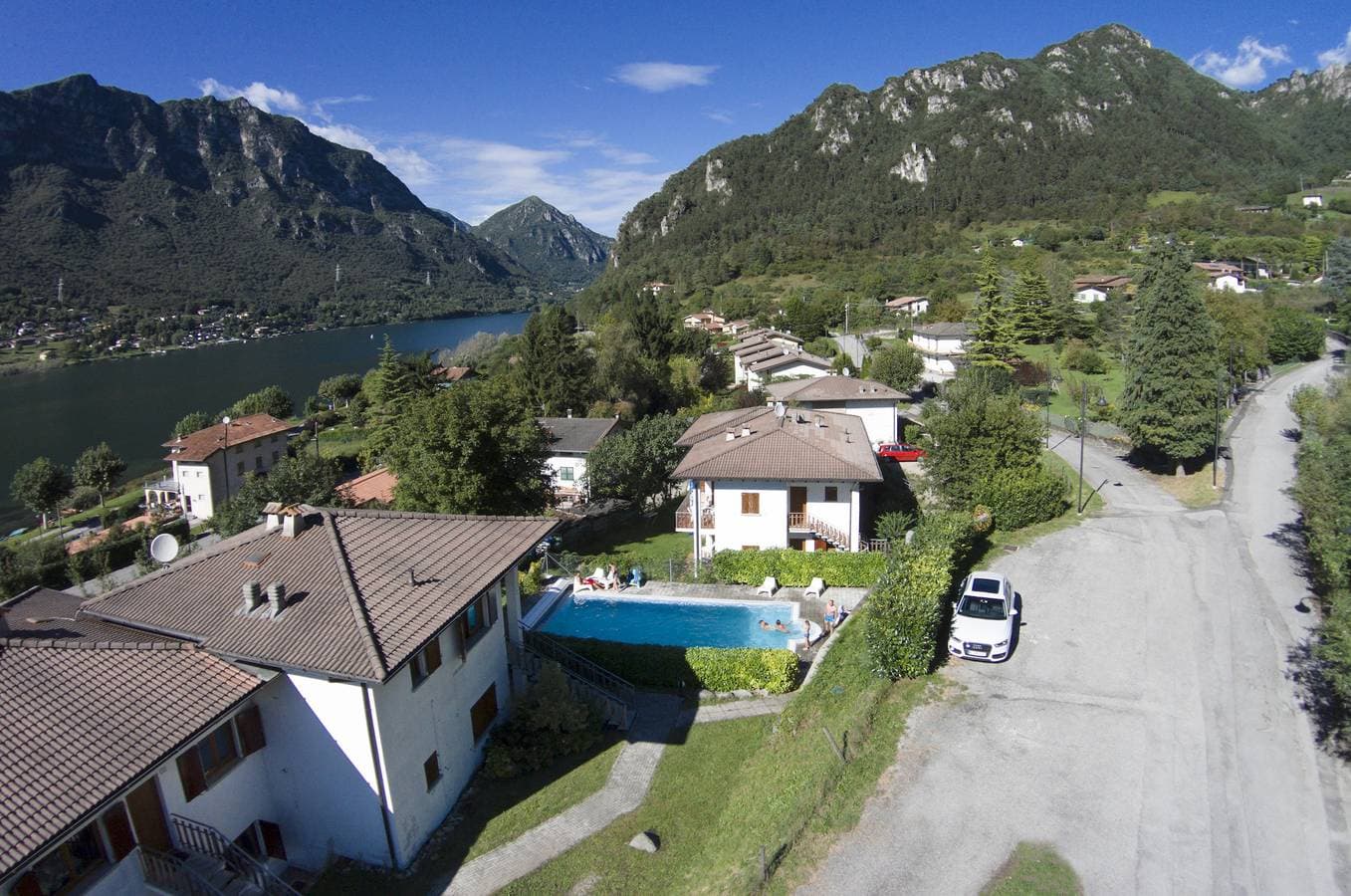 Foto 6 von 16: Ferienwohnung für 4 Personen mit Seeblick