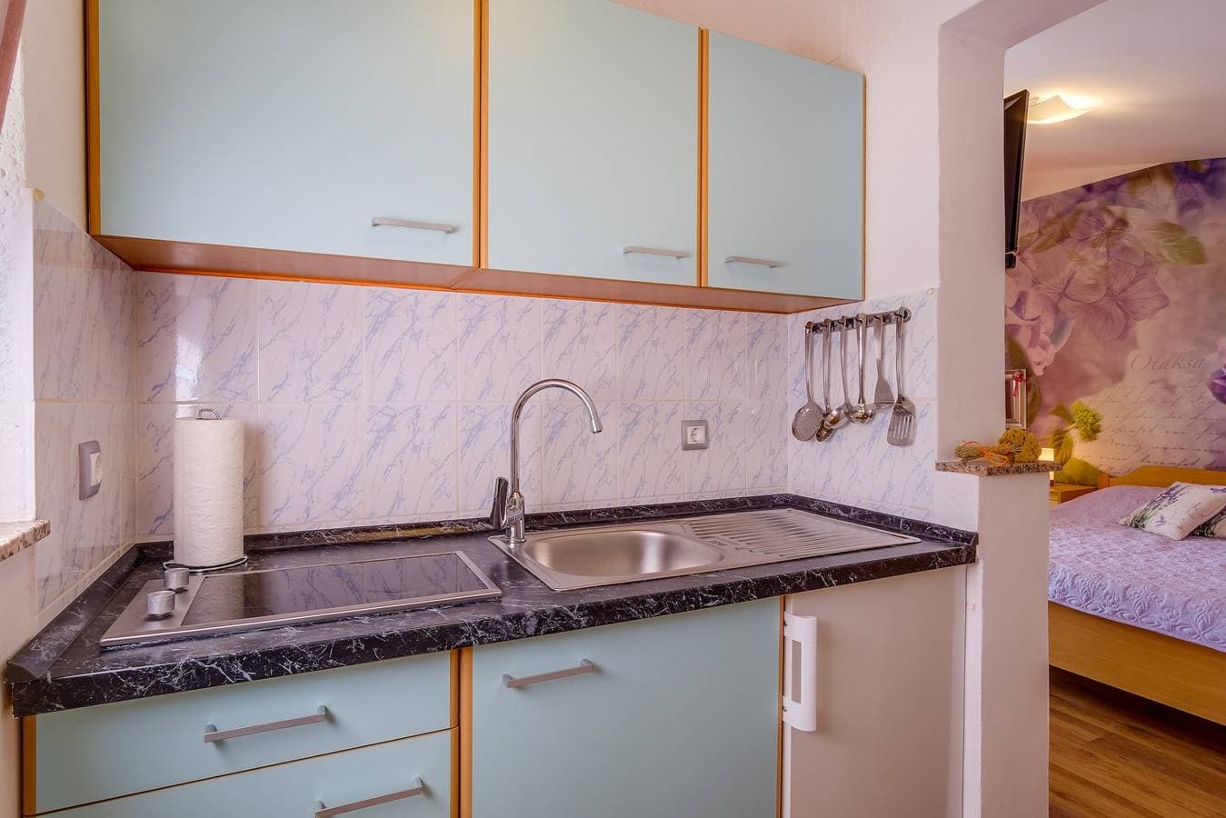 Foto 12 von 23: Studio Appartement mit Terrasse Artatore, Losinj As-7952-a