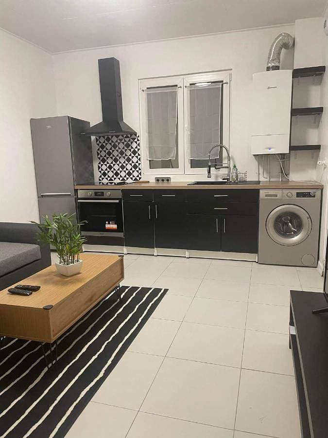 Foto 4 von 10: One-Bedroom Apartment