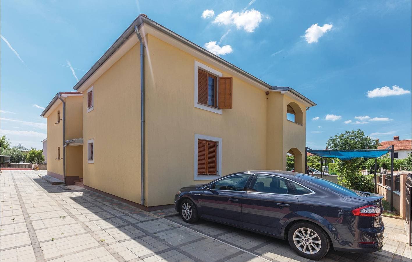 Foto 3 von 27: Gemütliche Ferienwohnung mit Terrasse, Parkplatz und WLAN in der Nähe von Valbandon und der Küste