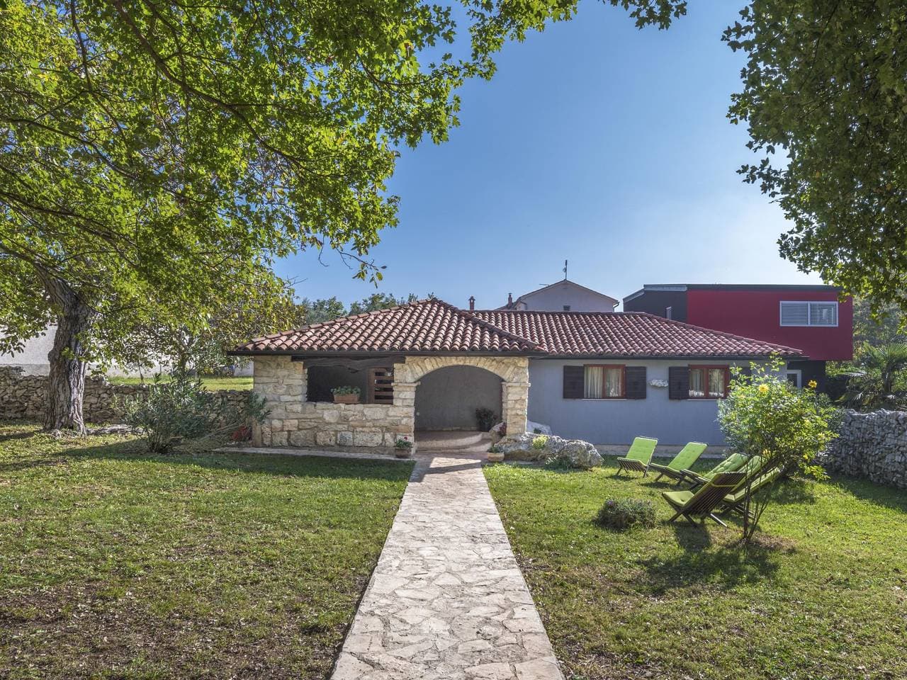 Krnica 22 km von Pula: Schönes Einfamilienhaus Cetina 1