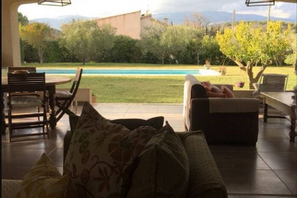 Foto 11 von 30: Provenzalisch-modernes Einfamilienhaus in Valbonne