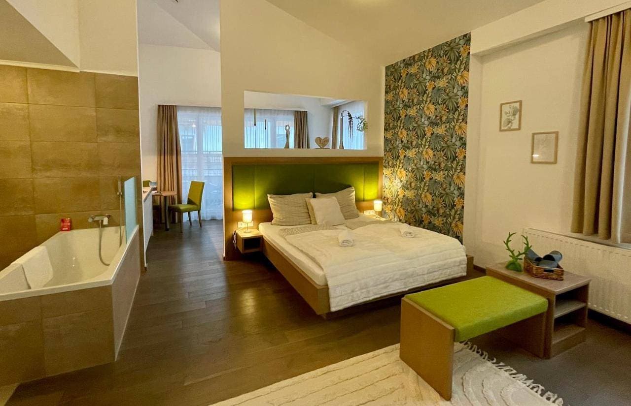 Foto 11 von 50: Suite with Balcony