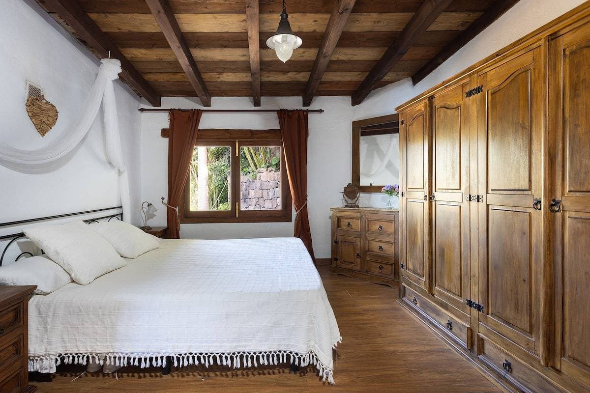 Foto 5 von 43: Chalet für 4 Personen mit Pool