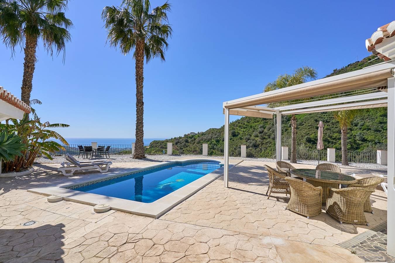 Stunning Villa near Velez-malaga 1