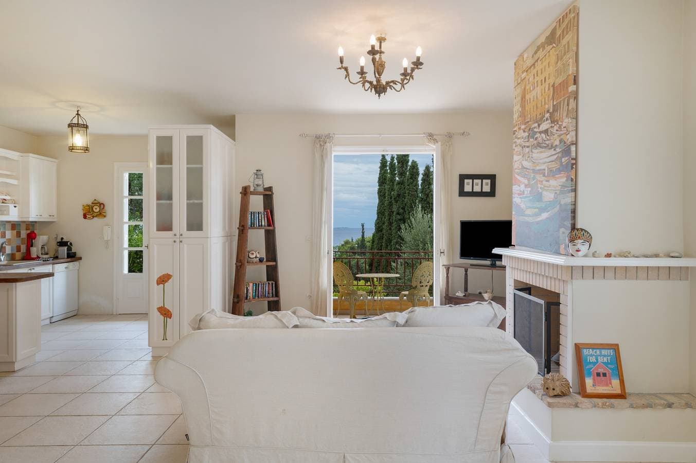 Foto 2 von 37: Villa Iva – Das perfekte Refugium am Strand von Agios Aimilianos