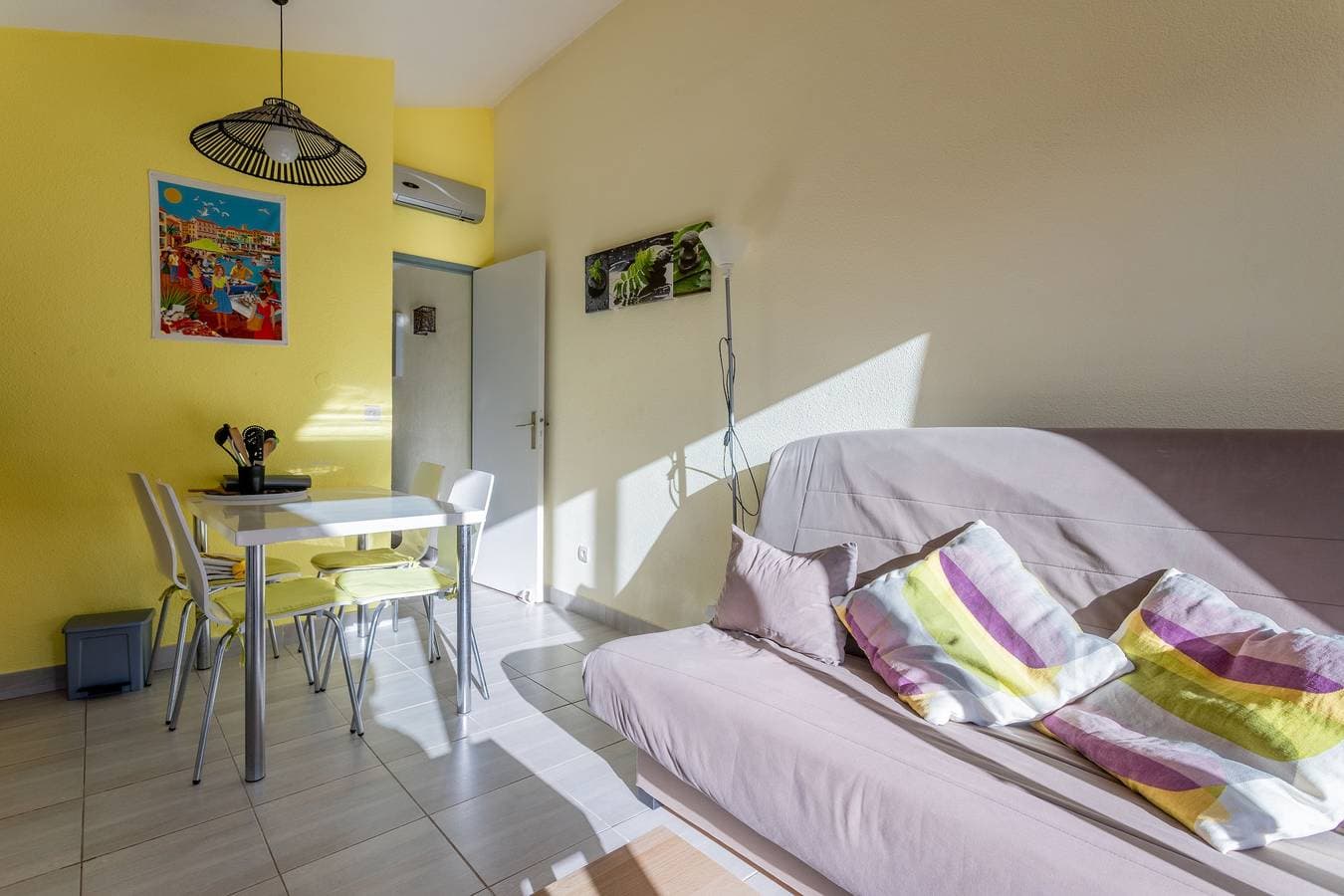 Foto 10 von 26: Appartement 'Sylvabelle' mit Meerblick, Gemeinschaftspool und privater Terrasse