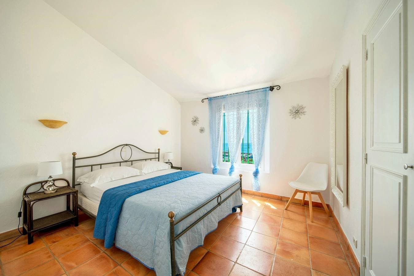 Foto 11 von 32: Villa oberhalb des Hafens von La Figueirette