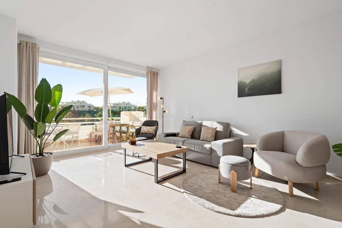 Stylish 2-Bedroom Apartment in Alcazaba Lagoon RDR529 1