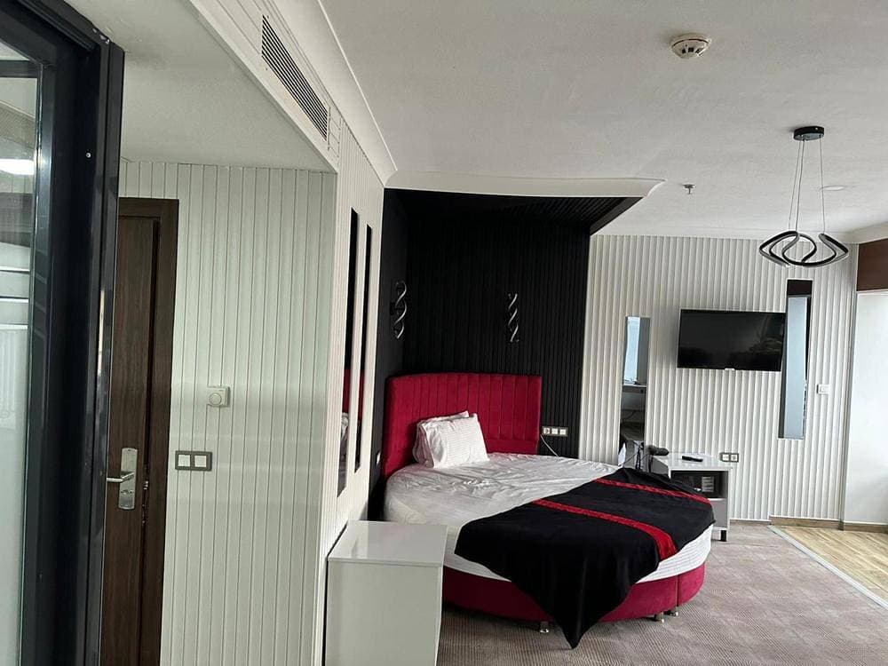 Foto 13 von 28: Deluxe Suite with Spa Bath