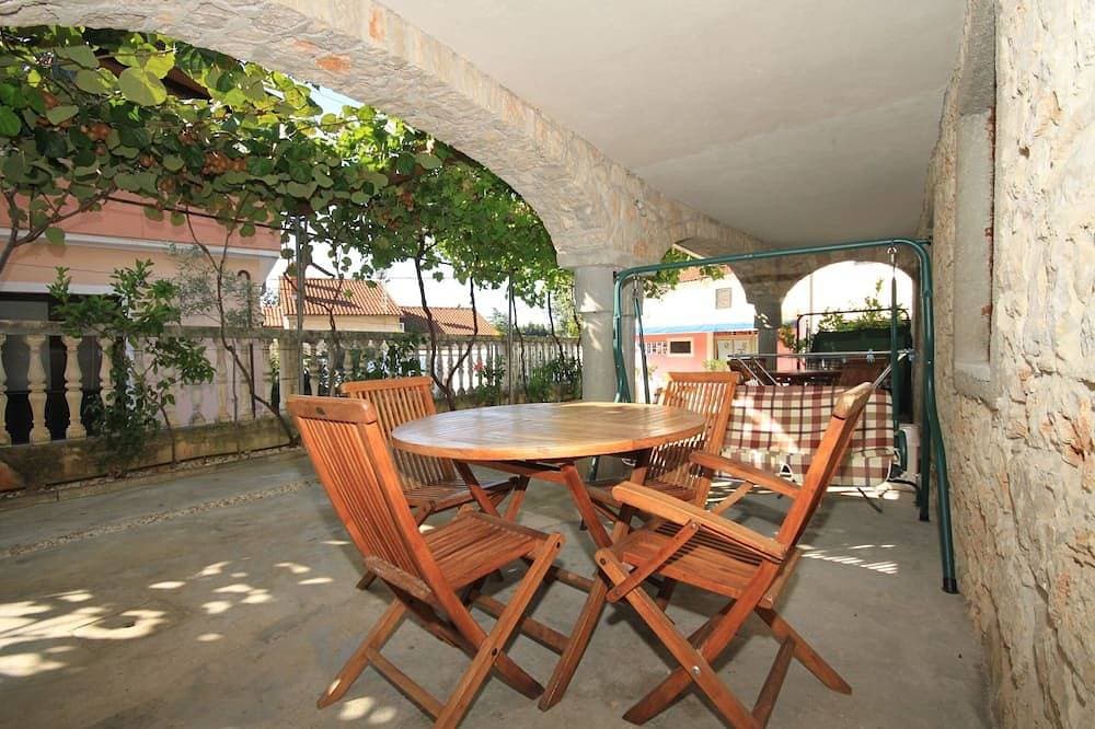 1-Zimmer-Ferienwohnung mit Terrasse Basanija, Umag 1